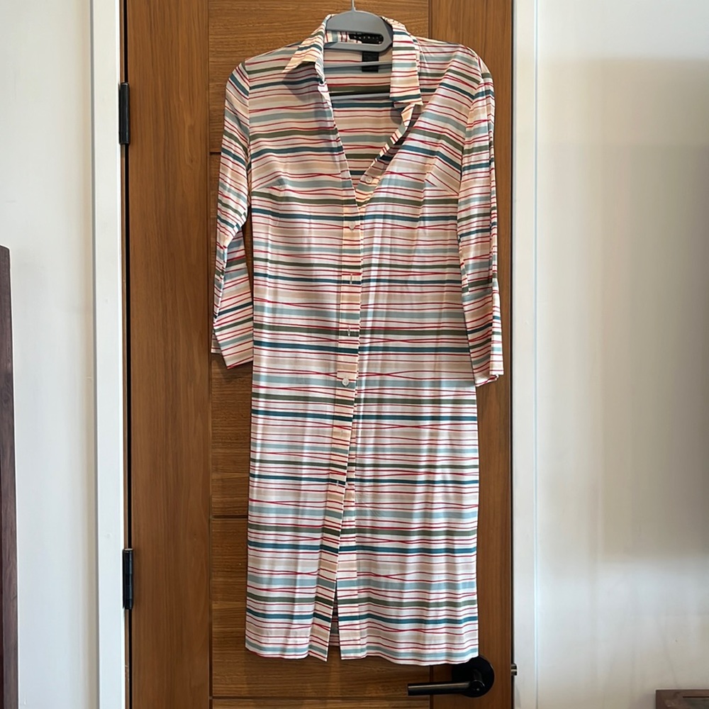 Beautiful Parallel  stripe shirt dress.